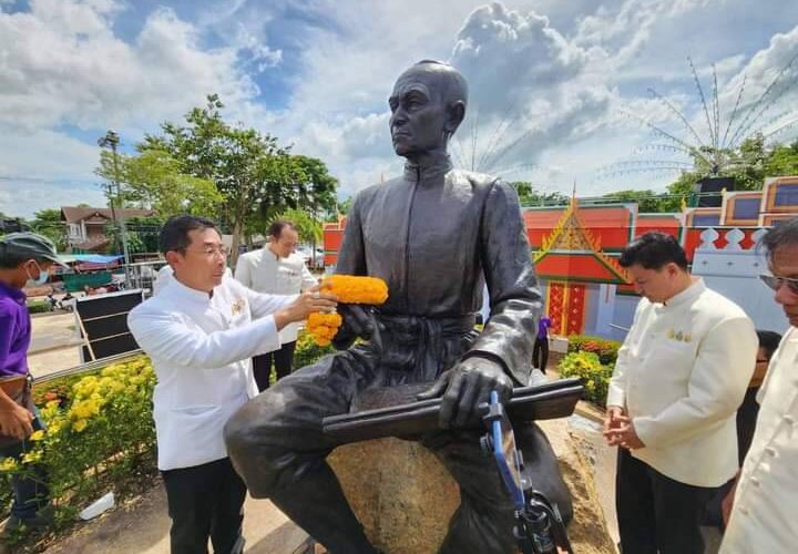 พิธีบวงสรวงดวงวิญาณ สุนทรภู่ เนื่องในวันคล้ายวันเกิดครบรอบ 237 ปี กวีเอกแห่งกรุงรัตนโกสินทร์ และยูเนสโกยกย่องเป็นกวีเอกของโลก